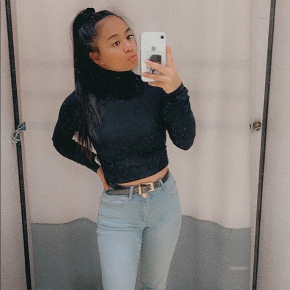 Meet your Posher, Jmari - Picture 1 of 1